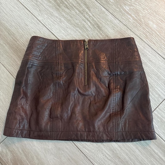 Vintage A&F Genuine Leather Mini Skirt - Picture 2 of 6